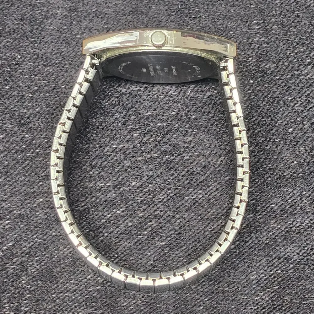 Vintage Japan Movement Metal Bezel Silver Stretch Band Analog Watch